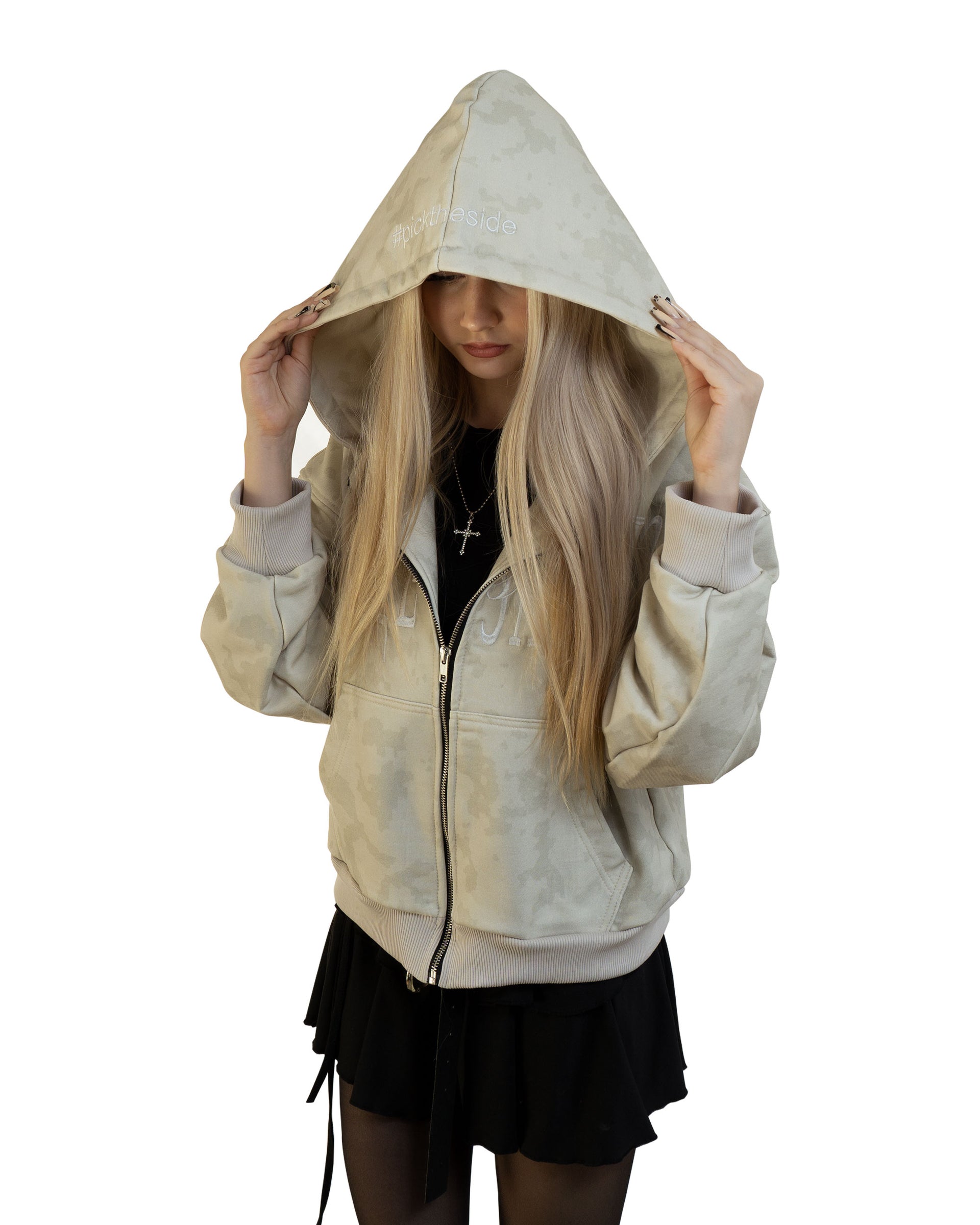 ''СОНЦЕ ЗАЙШЛО'' HOODIE